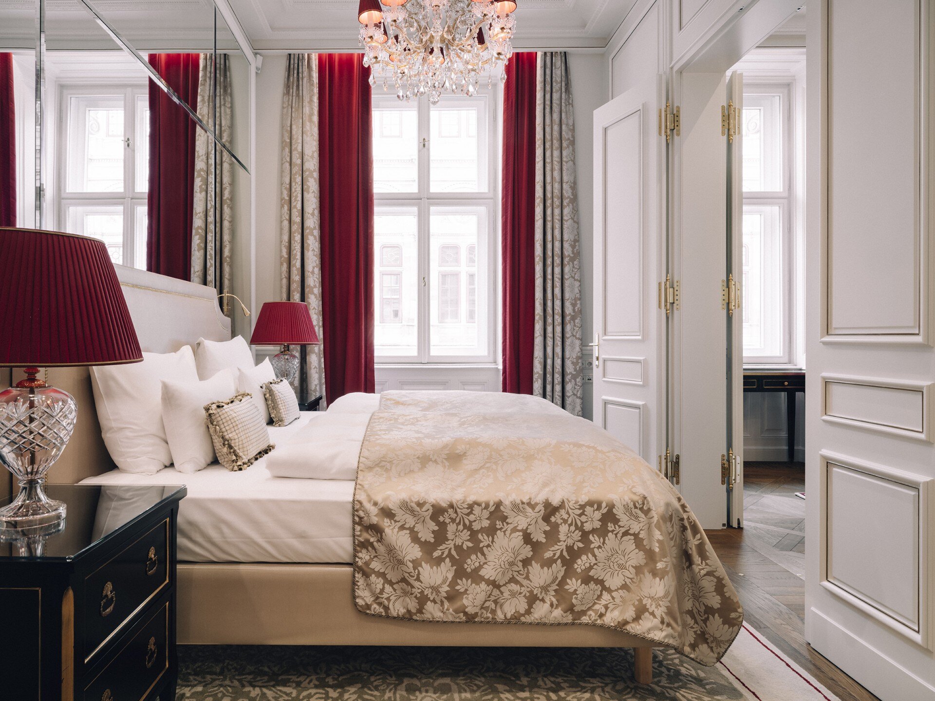 Reservest | Book Hotel Sacher Madame Butterfly Suite