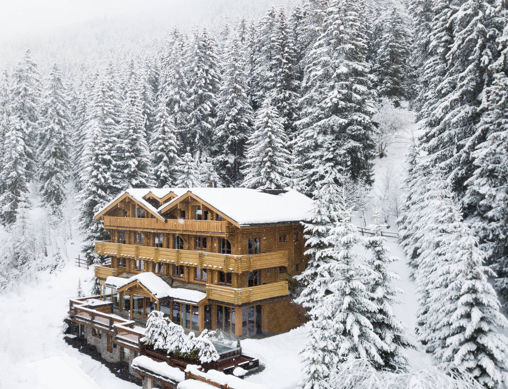Dreaming of a White Christmas: Luxury Ski Getaways in Europe